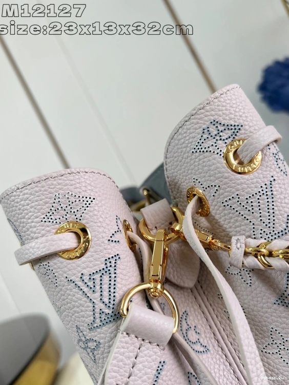 VUITTON TOTE BELLA LOUIS 0519